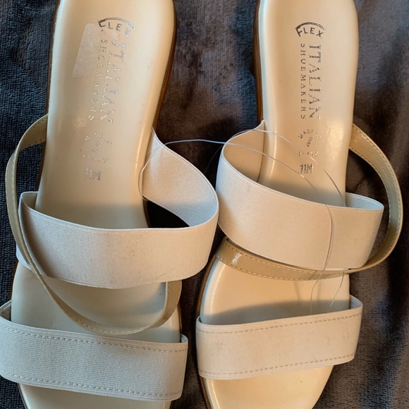 ITALIAN SHOEMAKERS Flex Lorel Slide Wedge Sandal - Picture 7 of 10